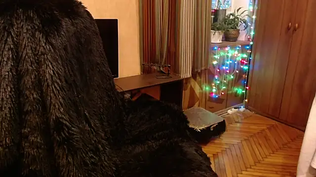 Miss Tress online show from 02-21-25, 11:10