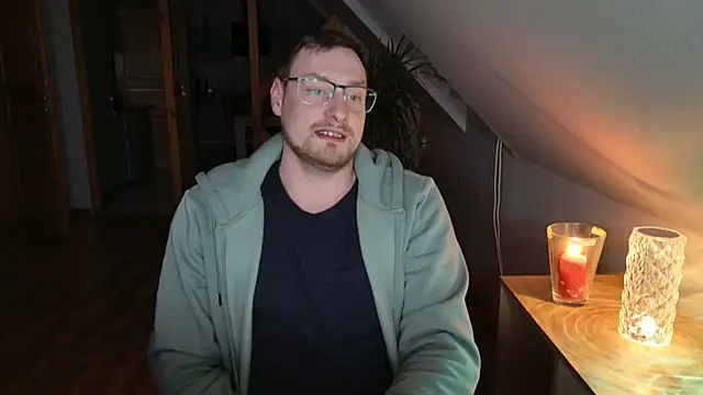 Snapshot of Relsxboy chatting on 01-07-25, 09:57 Relsxboy online show from 01-07-25, 09:57