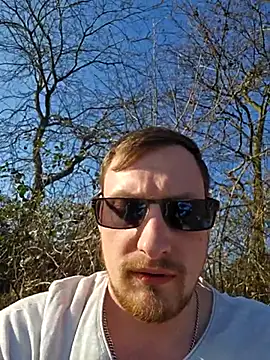 Snapshot of Relsxboy chatting on 03-21-25, 03:13 Relsxboy online show from 03-21-25, 03:13