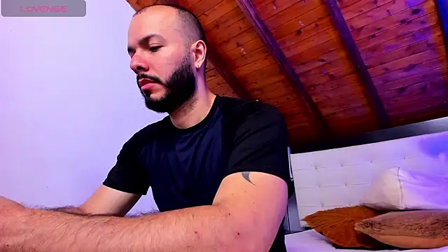 Tom Bailey online show from 03-05-26, 12:45