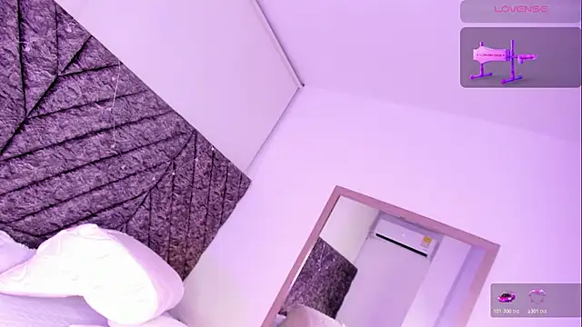 ALONDRAMILF online show from 04-07-26, 12:22