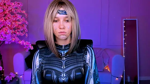 LolaLemona online show from 12-15-24, 01:32