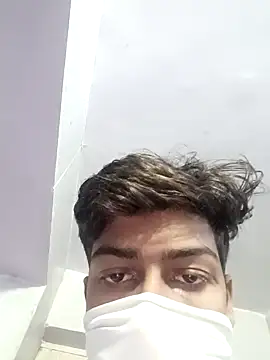 Snapshot of hotvarunrita chatting on 10-10-25, 05:50 hotvarunrita online show from 10-10-25, 05:50