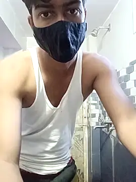 Snapshot of hotvarunrita chatting on 10-26-25, 05:02 hotvarunrita online show from 10-26-25, 05:02