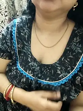 cuteyqueen online show from 04-14-26, 01:11