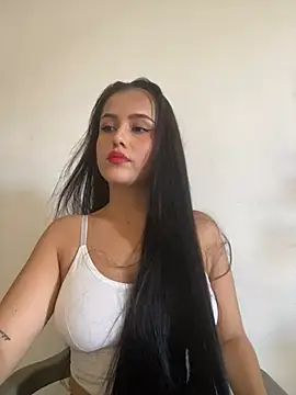 Snapshot of AbbyMillerrr chatting on 05-06-26, 07:19 AbbyMillerrr online show from 05-06-26, 07:19