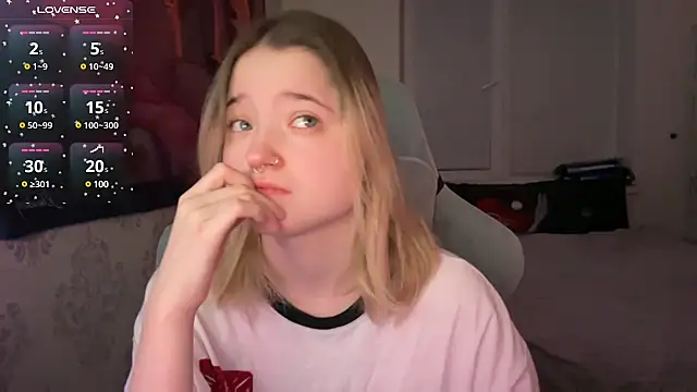 Meowki4k online show from 12-30-24, 02:08