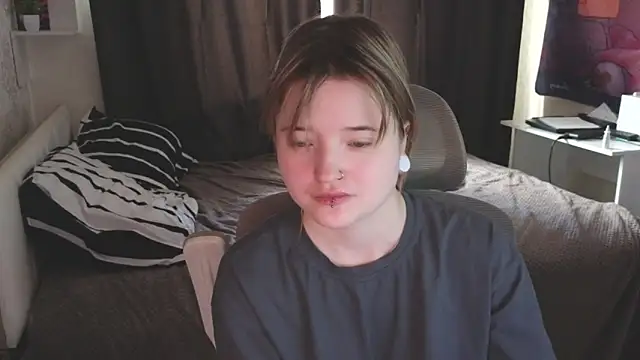 Meowki4k online show from 03-10-26, 08:30