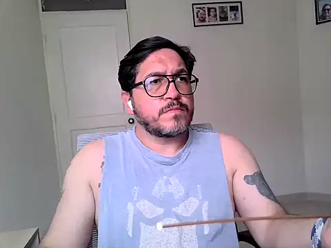 OsoMaduro12 online show from 12-01-25, 08:36