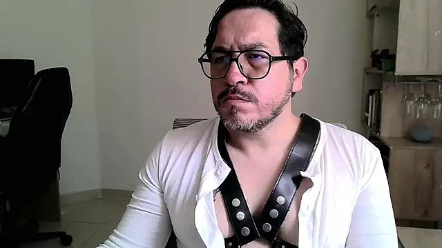 OsoMaduro12 online show from 02-03-26, 03:06