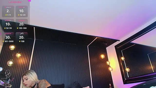  Holly Cat online show from 03-18-25, 11:53