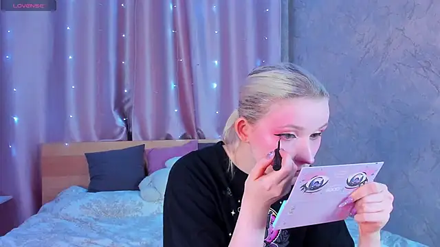 SweeteRose Royce online show from 02-16-25, 03:05