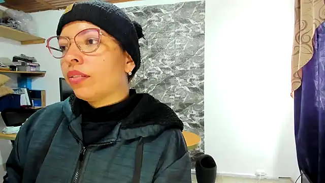 THEBOSSLARA online show from 02-18-25, 05:53