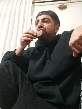 Snapshot of Muratcanik44 chatting on 02-15-26, 11:01 Muratcanik44 online show from 02-15-26, 11:01