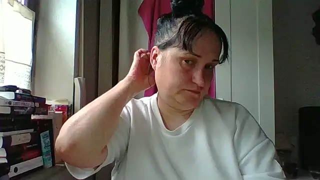 Snapshot of _squirty_cum_lady_ chatting on 06-12-26, 04:28 squirty cum lady online show from 06-12-26, 04:28