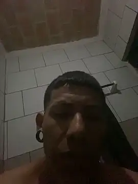 Snapshot of nowex18 chatting on 11-11-25, 01:38 nowex18 online show from 11-11-25, 01:38