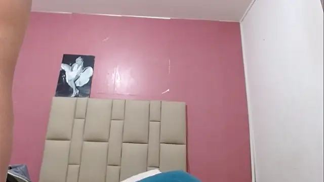 Amelia Debora Antonella online show from 02-05-25, 03:52