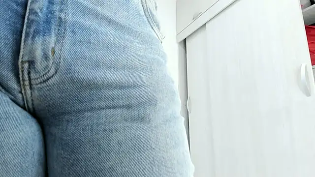 Snapshot of Amelia_Debora_Antonella chatting on 02-03-26, 02:11 Amelia Debora Antonella online show from 02-03-26, 02:11