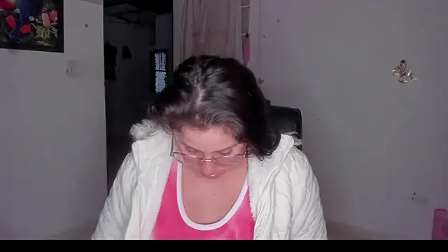 Snapshot of Dana_Jeins chatting on 04-25-26, 02:36 Dana Jeins online show from 04-25-26, 02:36