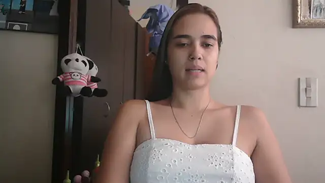 Snapshot of trianabell chatting on 07-14-26, 04:45 trianabell online show from 07-14-26, 04:45