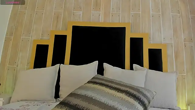 Snapshot of TamyHoney chatting on 02-22-25, 01:55 TamyHoney online show from 02-22-25, 01:55