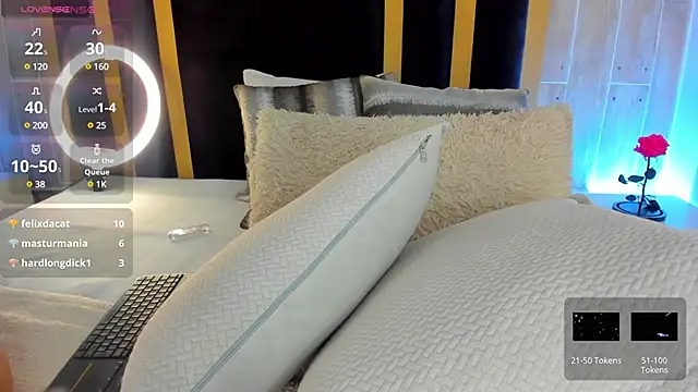 Snapshot of TamyHoney chatting on 03-12-25, 07:49 TamyHoney online show from 03-12-25, 07:49