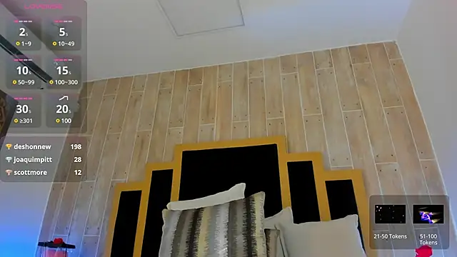 Snapshot of TamyHoney chatting on 03-15-25, 02:14 TamyHoney online show from 03-15-25, 02:14