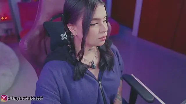 sensualkattt online show from 02-22-26, 01:07