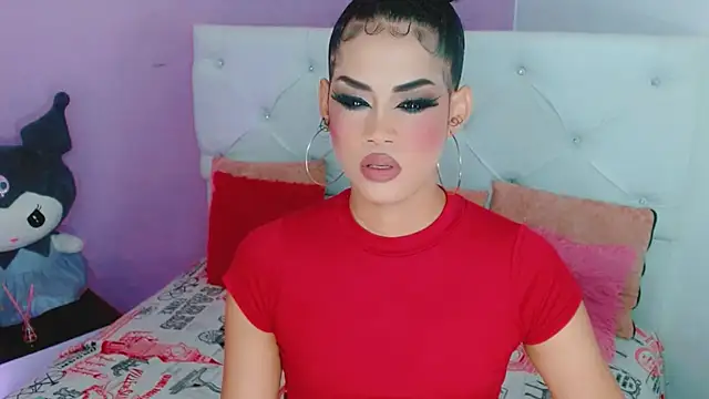 Snapshot of Amanda_bigx chatting on 06-25-26, 05:34 Amanda bigx online show from 06-25-26, 05:34