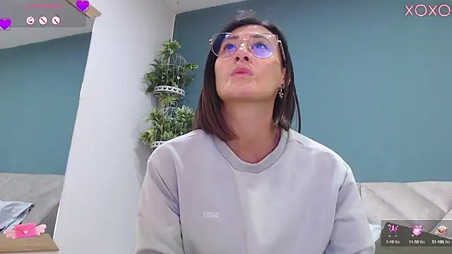 SharisWillian online show from 10-04-25, 04:10