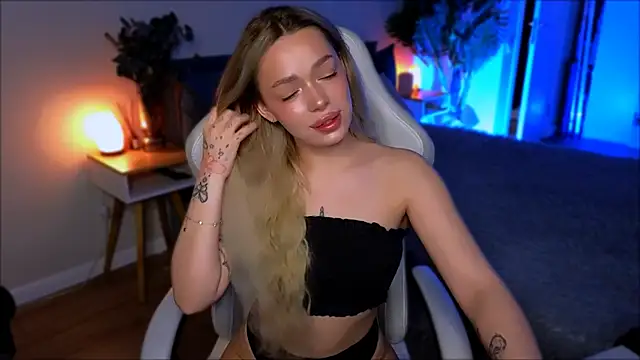 Lily Yin online show from 02-20-26, 05:48