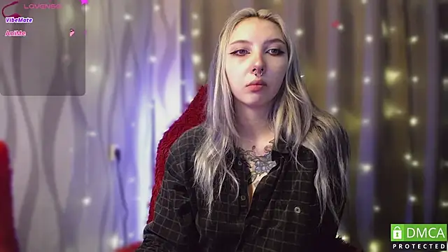 JustMeowGirl online show from 01-20-25, 04:54