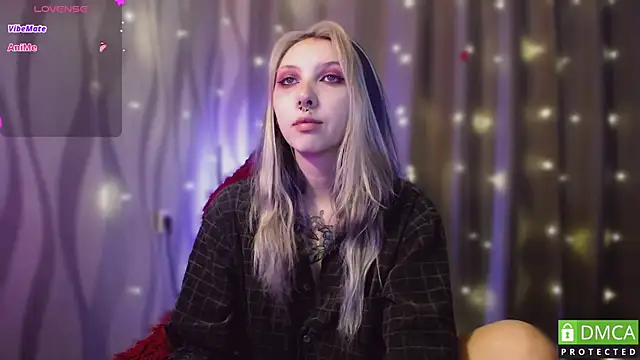 JustMeowGirl online show from 01-22-25, 09:02