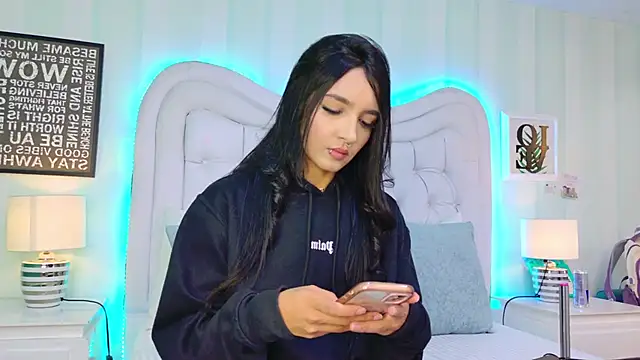 MiaSweeths online show from 10-09-25, 07:23