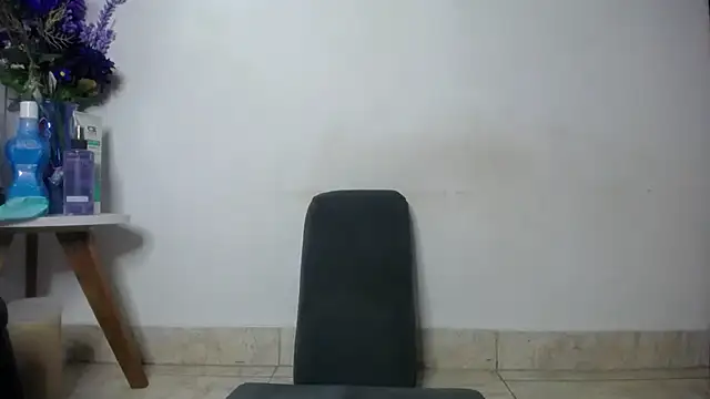 Snapshot of Eros_Smit chatting on 12-01-25, 06:02 Eros Smit online show from 12-01-25, 06:02