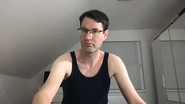 zxzx cam1 online show from 02-01-25, 10:44