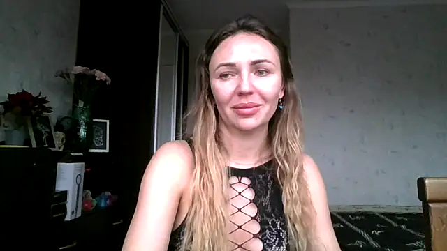 AngelinaLove28 online show from 12-20-25, 08:21