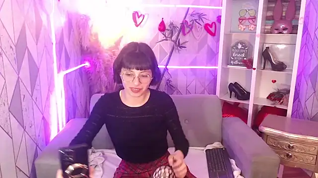 charlottemoonxz online show from 11-11-25, 07:47