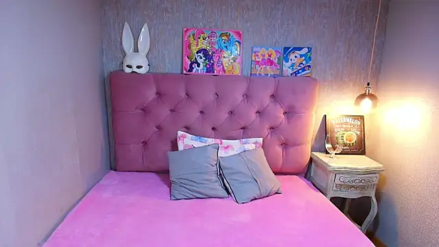 charlottemoonxz online show from 06-29-26, 04:40