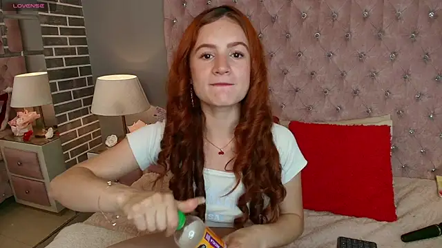 AdelaineBest online show from 02-12-25, 08:49