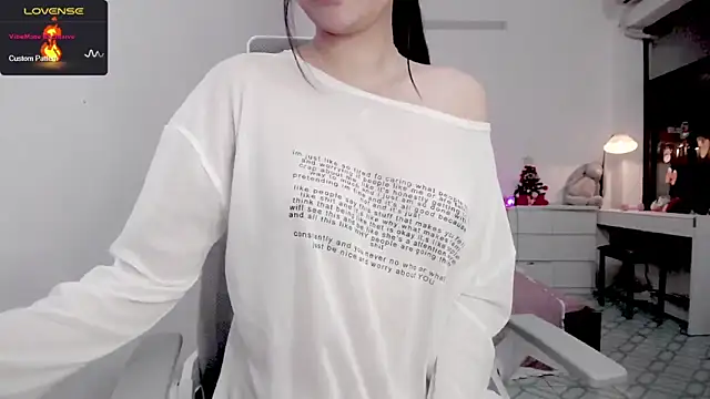 Snapshot of _OMO_ chatting on 03-09-25, 05:49  OMO  online show from 03-09-25, 05:49