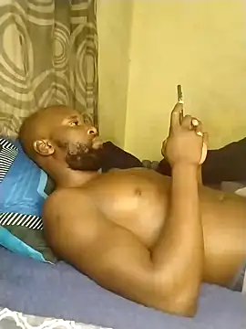 Snapshot of Stallion100 chatting on 01-17-25, 10:01 Stallion100 online show from 01-17-25, 10:01