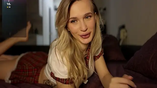 lluna drug online show from 11-23-25, 10:59