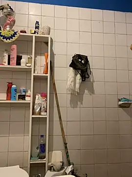 Snapshot of canderodrig777 chatting on 02-13-25, 02:20 canderodrig777 online show from 02-13-25, 02:20