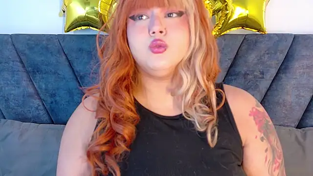 Snapshot of Karmilla_Rosse chatting on 06-15-26, 10:39 Karmilla Rosse online show from 06-15-26, 10:39