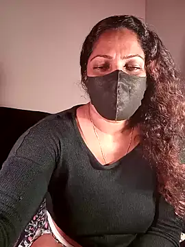 Snapshot of Kim_kardashia1 chatting on 12-21-24, 12:59 Kim kardashia1 online show from 12-21-24, 12:59