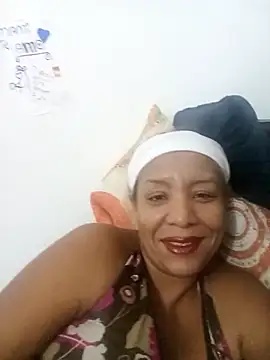 Snapshot of Surreyaa chatting on 03-12-25, 01:58 Surreyaa online show from 03-12-25, 01:58