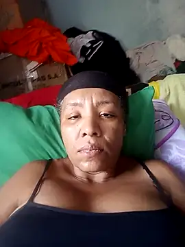 Snapshot of Surreyaa chatting on 09-20-25, 07:15 Surreyaa online show from 09-20-25, 07:15