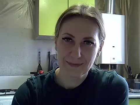 Snapshot of AshleyXHoney chatting on 02-24-26, 06:33 AshleyXHoney online show from 02-24-26, 06:33