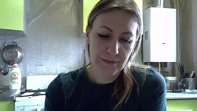 Snapshot of AshleyXHoney chatting on 02-27-26, 07:19 AshleyXHoney online show from 02-27-26, 07:19